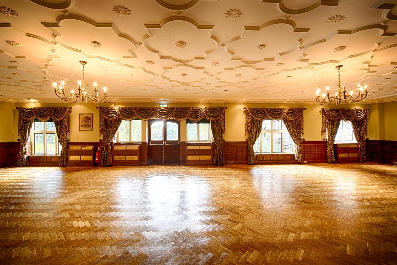 Miskin Manor Hotel Hensol Bagian luar foto