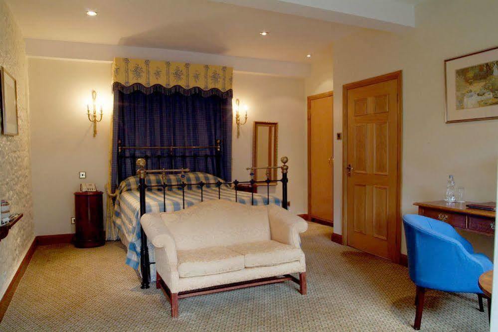 Miskin Manor Hotel Hensol Bagian luar foto